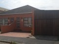 Multiple use / dual family home in Kensington  2