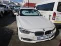 2012 BMW 320i Luxury Line F30
