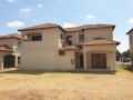 4-Bedroomed Home - Emfuleni Golf Estate, Vanderbijl Park 3